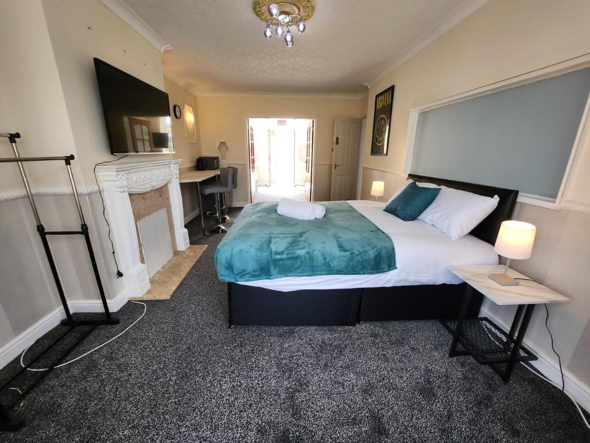 Sheldon Shared House Hotel Solihull Exterior foto