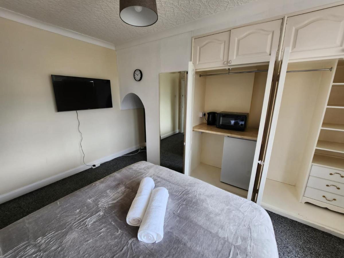 Sheldon Shared House Hotel Solihull Exterior foto
