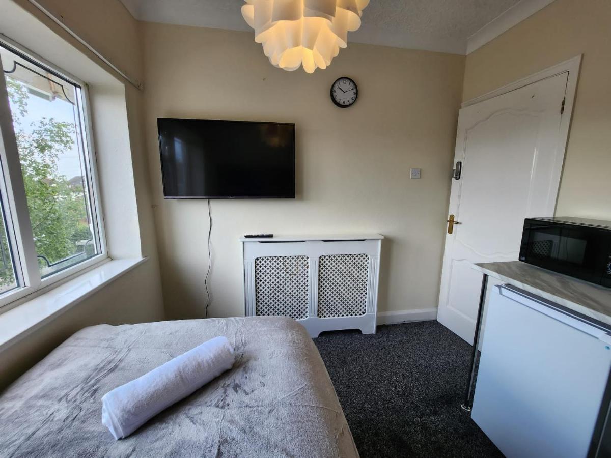 Sheldon Shared House Hotel Solihull Exterior foto